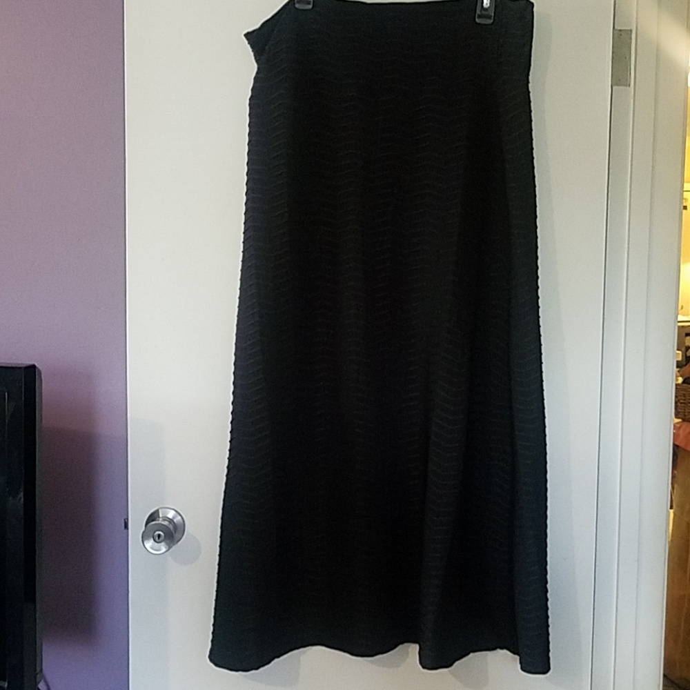 Black XL polyester stretch maxi skirt chevron soho